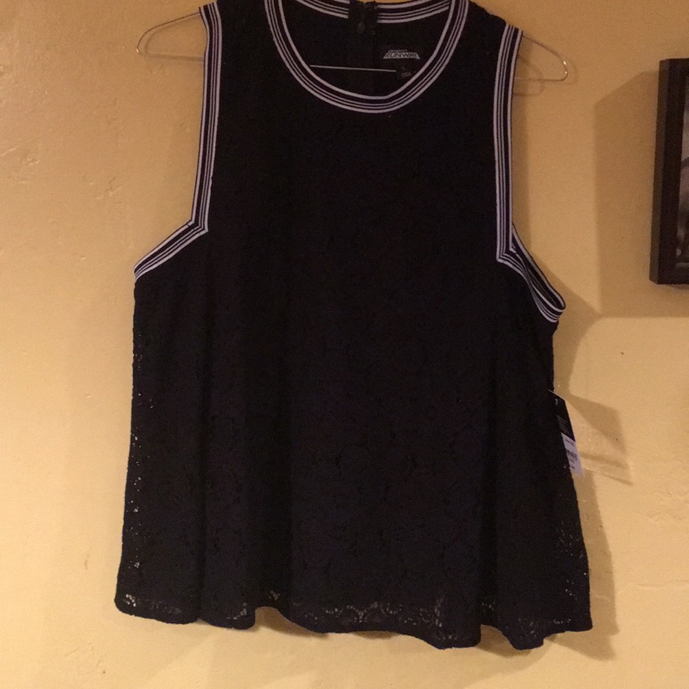PROJECT RUNWAY black lace top